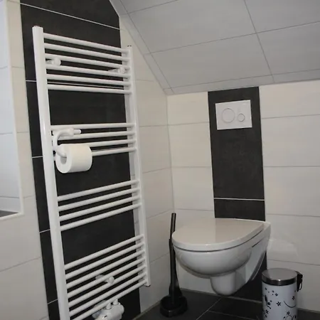 Gemuetliche Dachgeschosswohnung Mit Blick Auf Oertliche Muehle