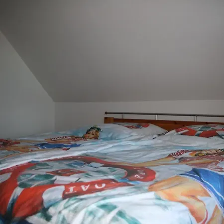 Gemuetliche Dachgeschosswohnung Mit Blick Auf Oertliche Muehle Jemgum