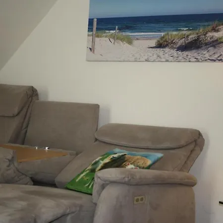 Gemuetliche Dachgeschosswohnung Mit Blick Auf Oertliche Muehle Appartement