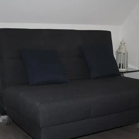 Appartement Gemuetliche Dachgeschosswohnung Mit Blick Auf Oertliche Muehle